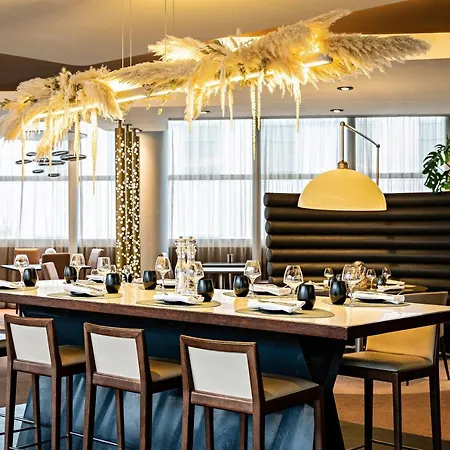 Pullman Paris La Defense Hotel