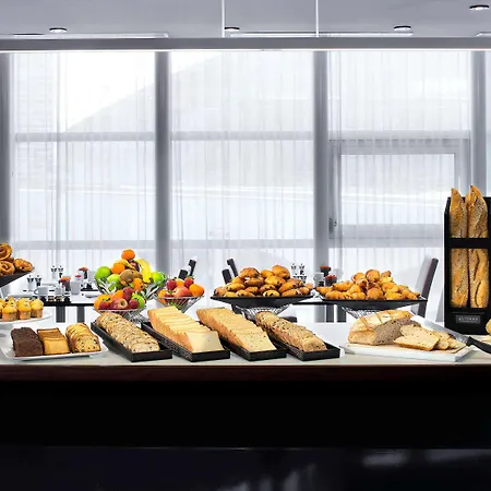 Pullman Paris La Defense Hotel Courbevoie