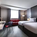 ホテル プルマン パリ ラ デファンス 5*