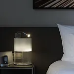 Pullman Paris La Defense 5*