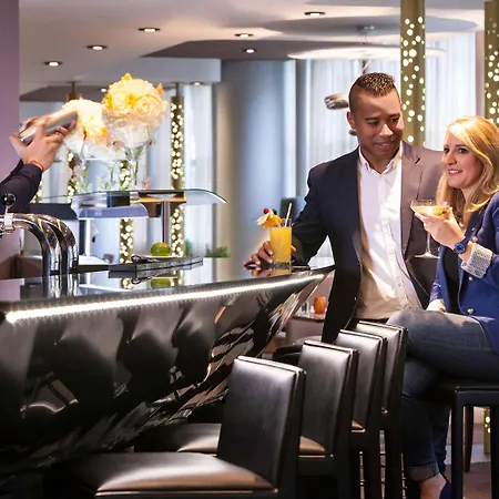 酒店 铂尔曼巴黎德芬斯度假酒店 5*