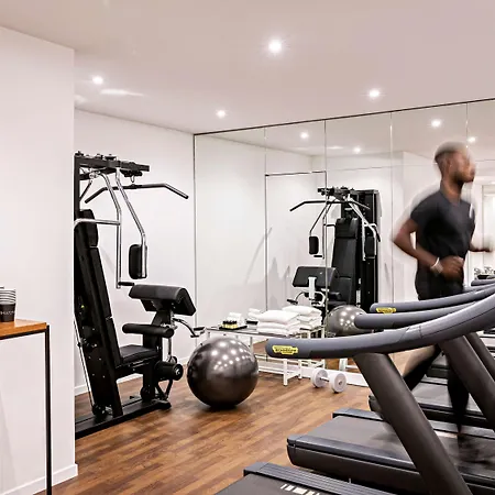 Pullman Paris La Defense Szálloda Courbevoie