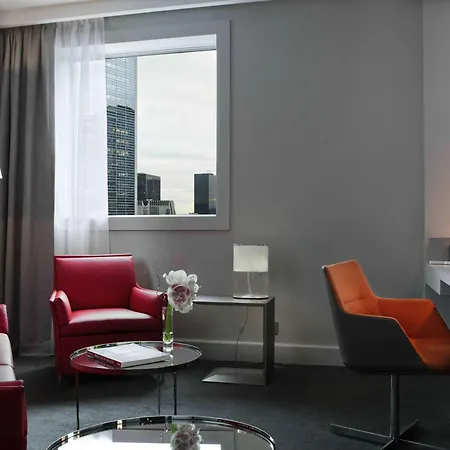 Pullman Paris La Defense Szálloda 5*