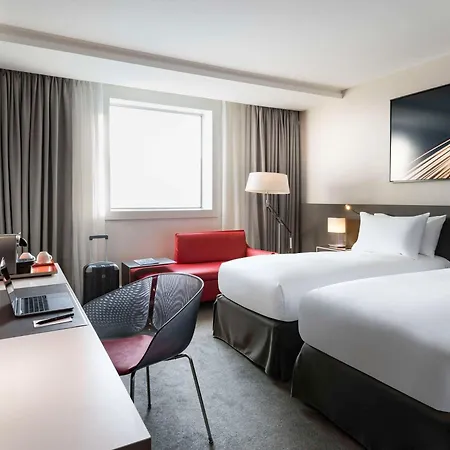 Pullman Paris La Defense Szálloda Courbevoie
