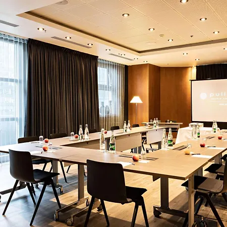 Pullman Paris La Defense 5*