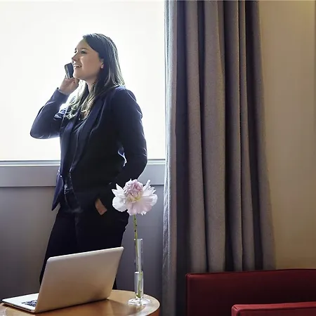 Szálloda Pullman Paris La Defense 5*