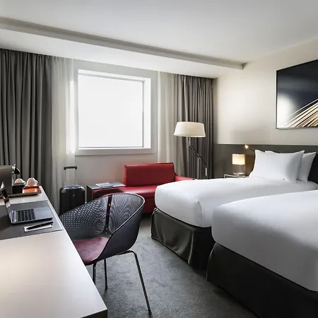 铂尔曼巴黎德芬斯度假酒店 5*