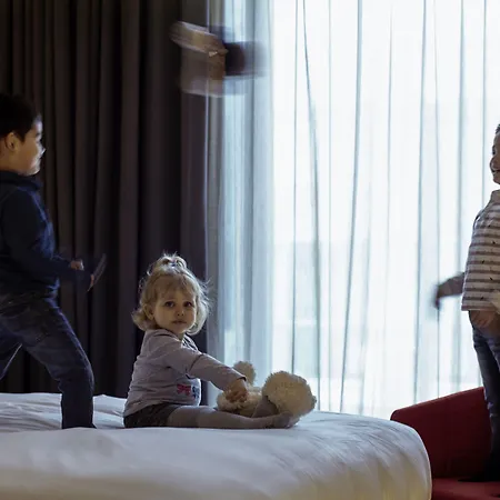 ホテル プルマン パリ ラ デファンス 5*