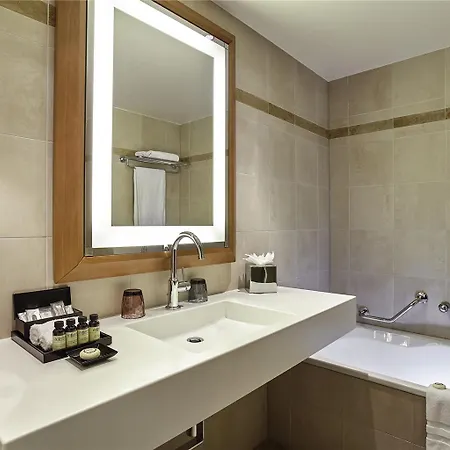 プルマン パリ ラ デファンス 5*