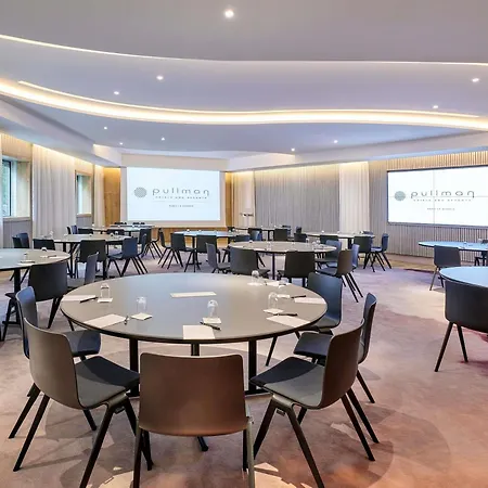 Pullman Paris La Defense 5* Κουρμπεβουά