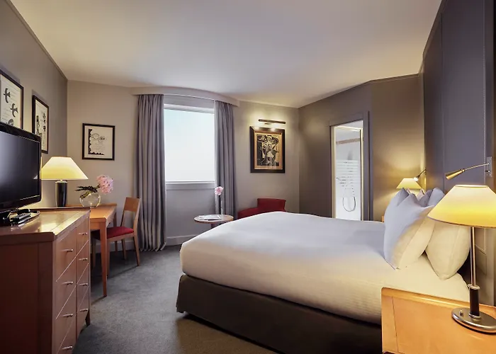 Hotel Pullman Paris La Défense 5*