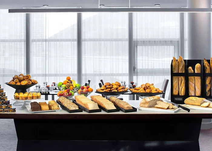 Pullman Paris La Defense Hotel Courbevoie