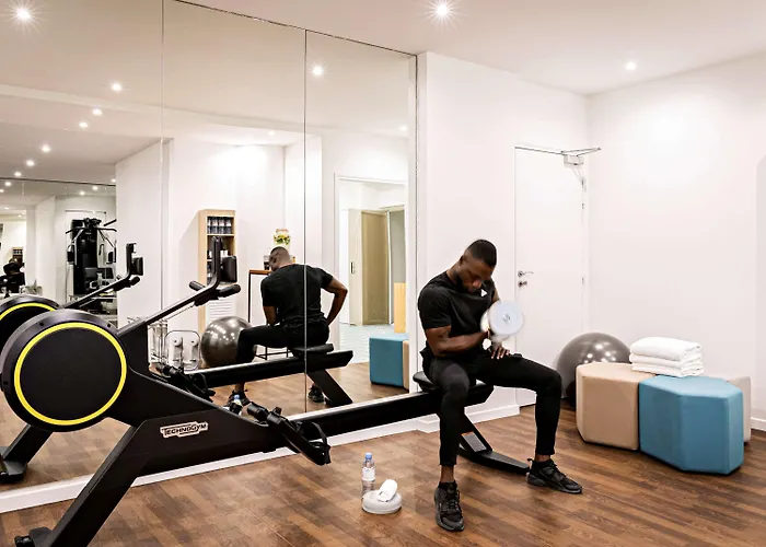 铂尔曼巴黎德芬斯度假酒店 酒店 5*