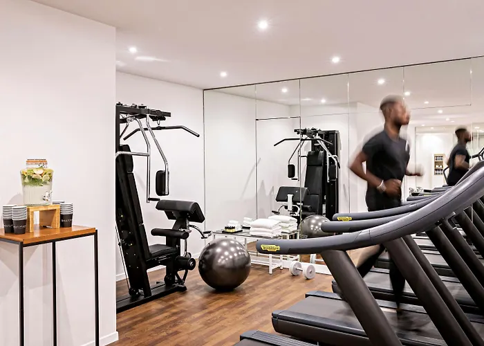 Pullman Paris La Défense Hotel Courbevoie