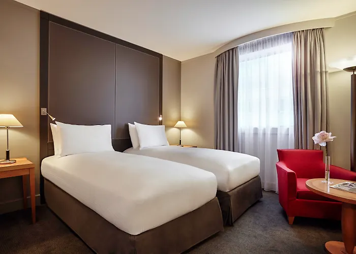 Pullman Paris La Défense Hotel 5*