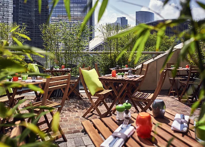 Pullman Paris La Défense Hotel