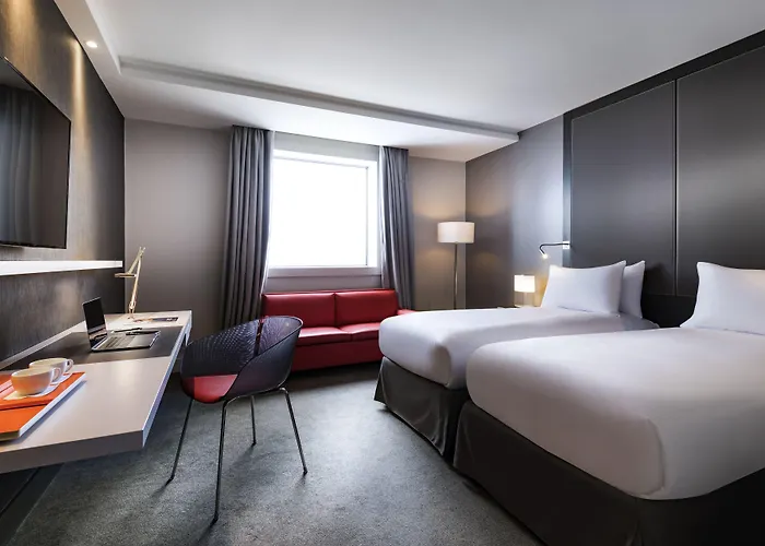 Hotel Pullman Paris La Défense 5*