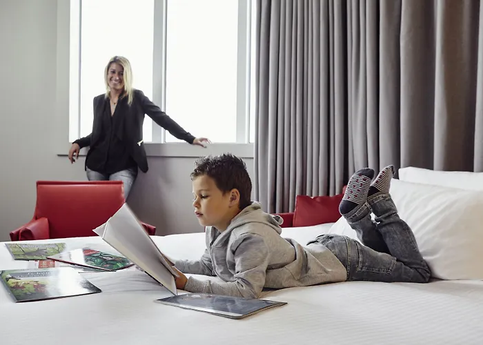 Pullman Paris La Défense 5* Courbevoie