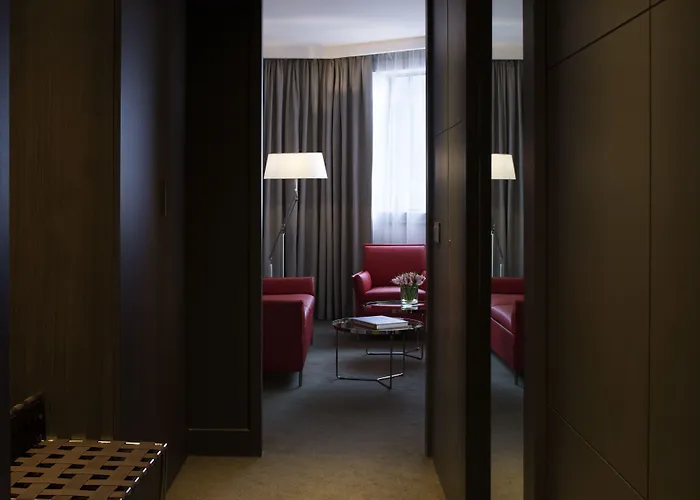 Hotel Pullman Paris La Défense 5*