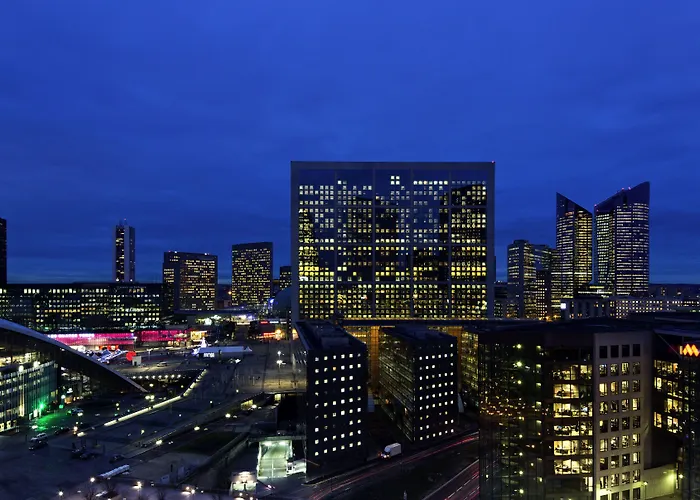 Pullman Paris La Défense Hotel Courbevoie