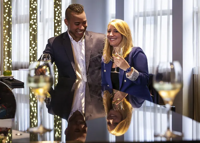 Pullman Paris La Defense 5* Courbevoie