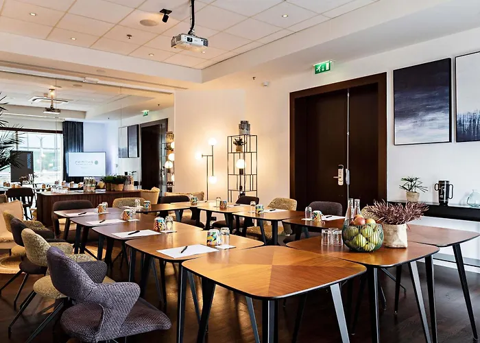 Pullman Paris La Defense 5* Courbevoie